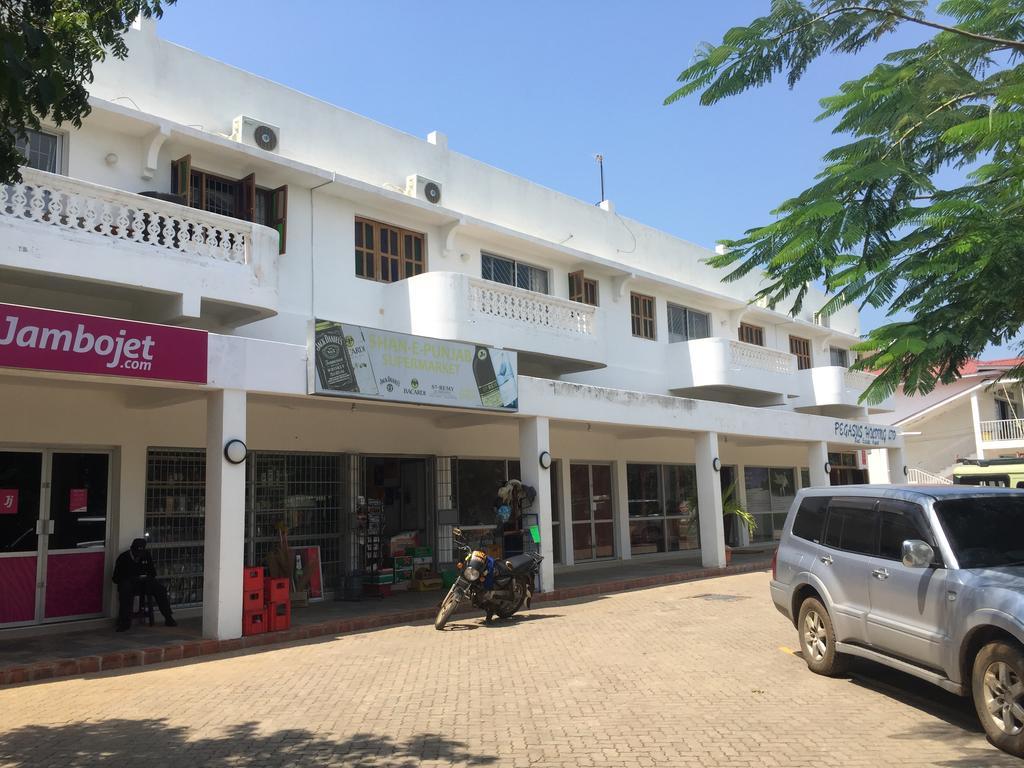 Galawa Beach Apartments Diani Beach Exterior photo